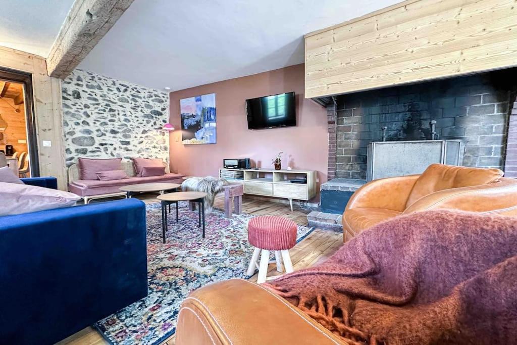 Ferienhaus Ribera 1 - Beautiful Reformed House Parking